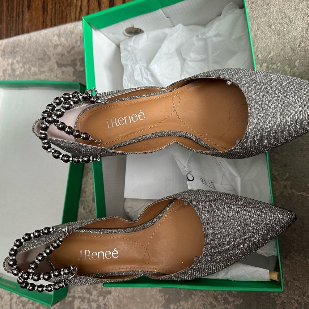 J.RENEE SILVER SHOES